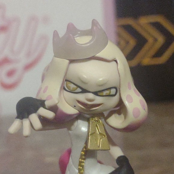 Splatoon 2 Pearl Amiibo - Picture 2 of 5